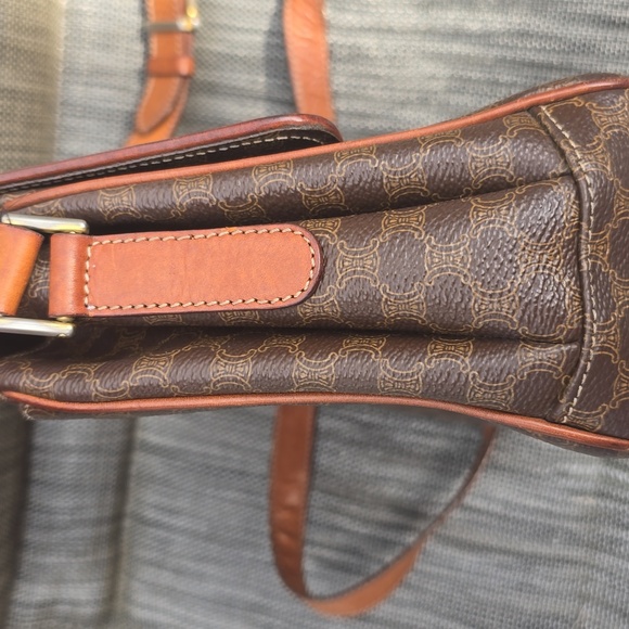* Excellent Vintage Celine * - Picture 4 of 17